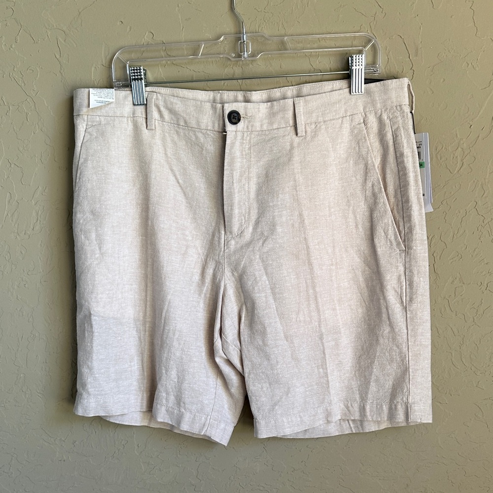 Men’s Perry Ellis linen slim fit 8” shorts size 34‎